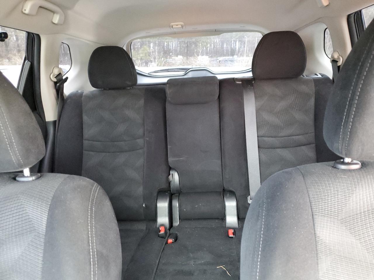 2016 Nissan Rogue - Image 10