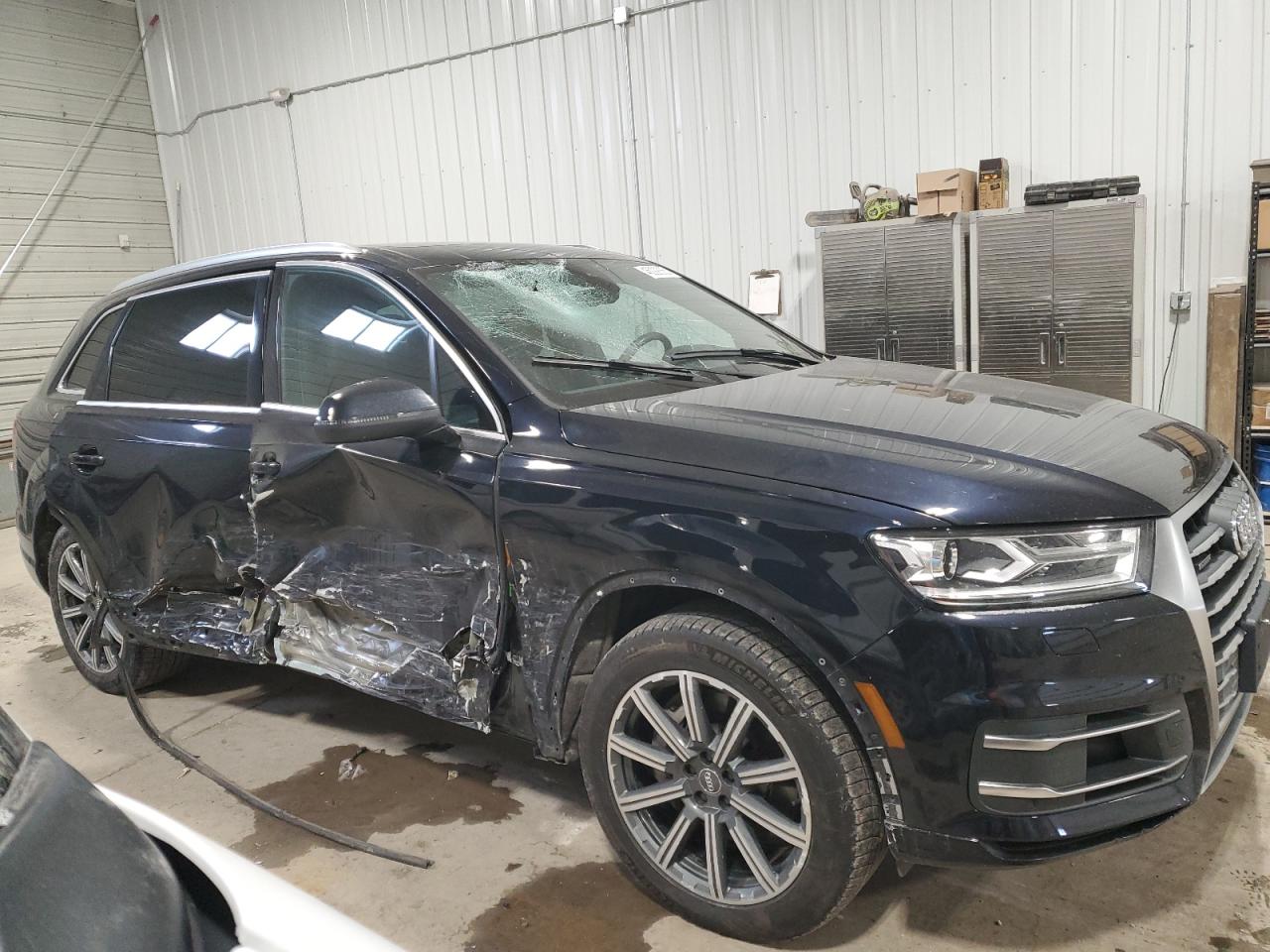 2017 Audi Q7 - Image 4