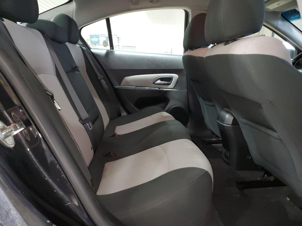 2011 Chevrolet Cruze - Image 10