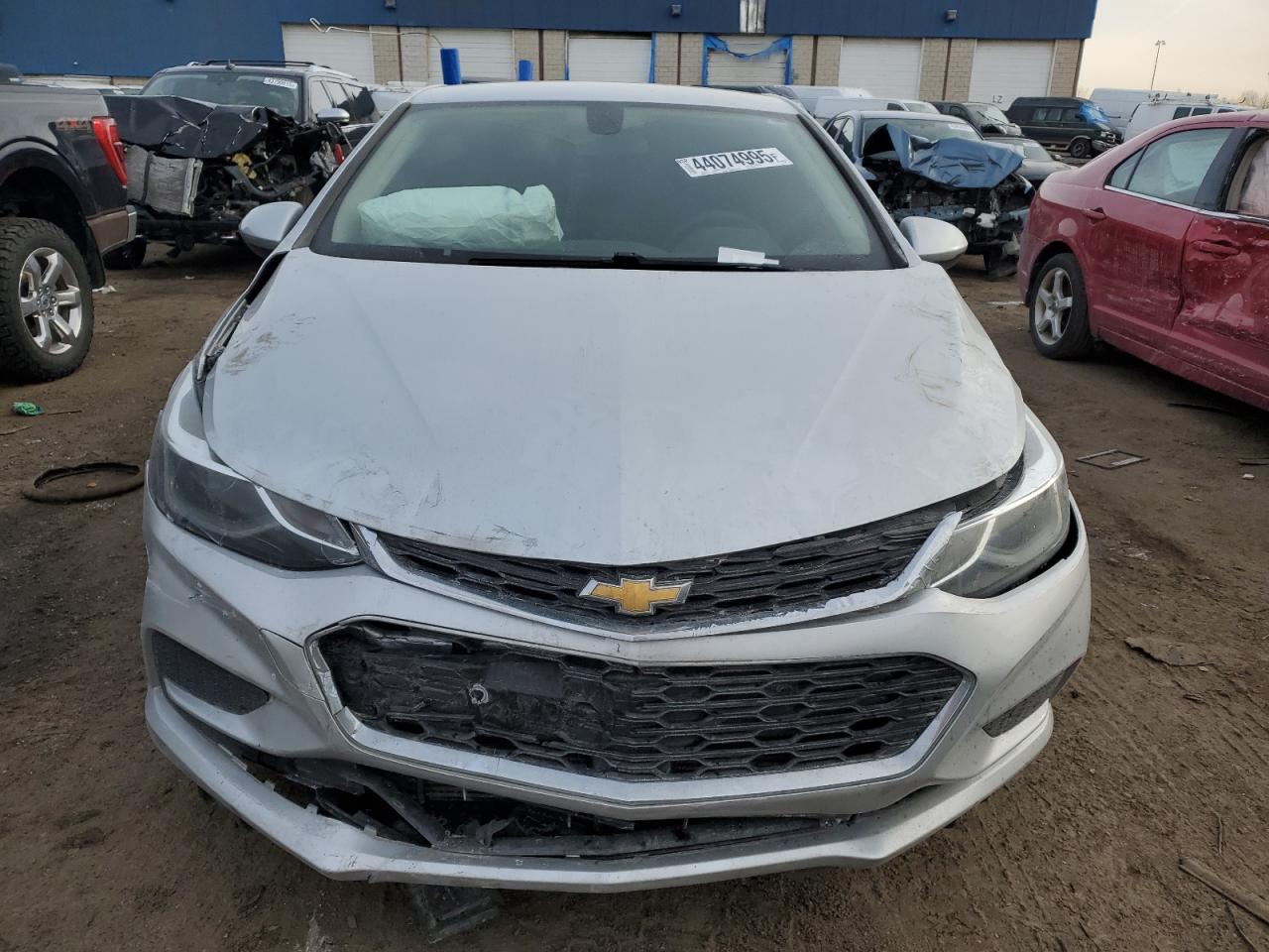 2017 Chevrolet Cruze - Image 5