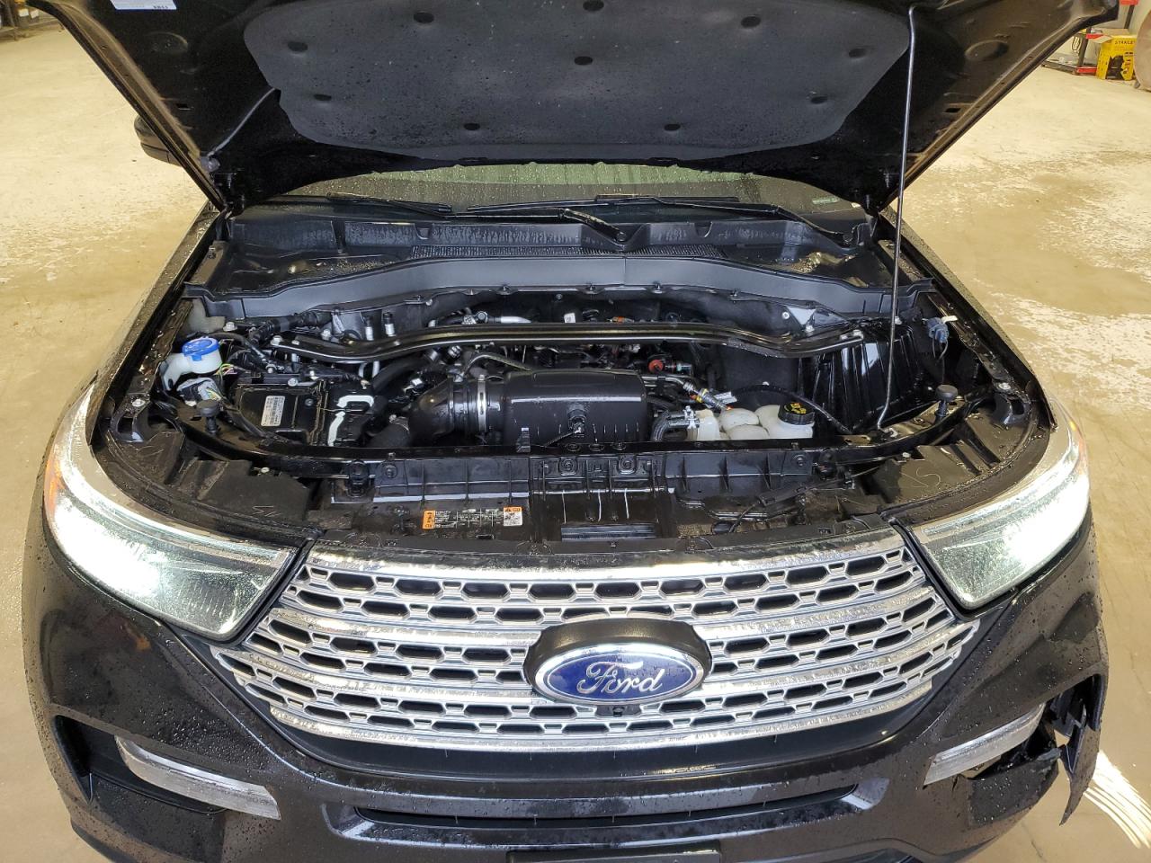 2022 Ford Explorer - Image 12