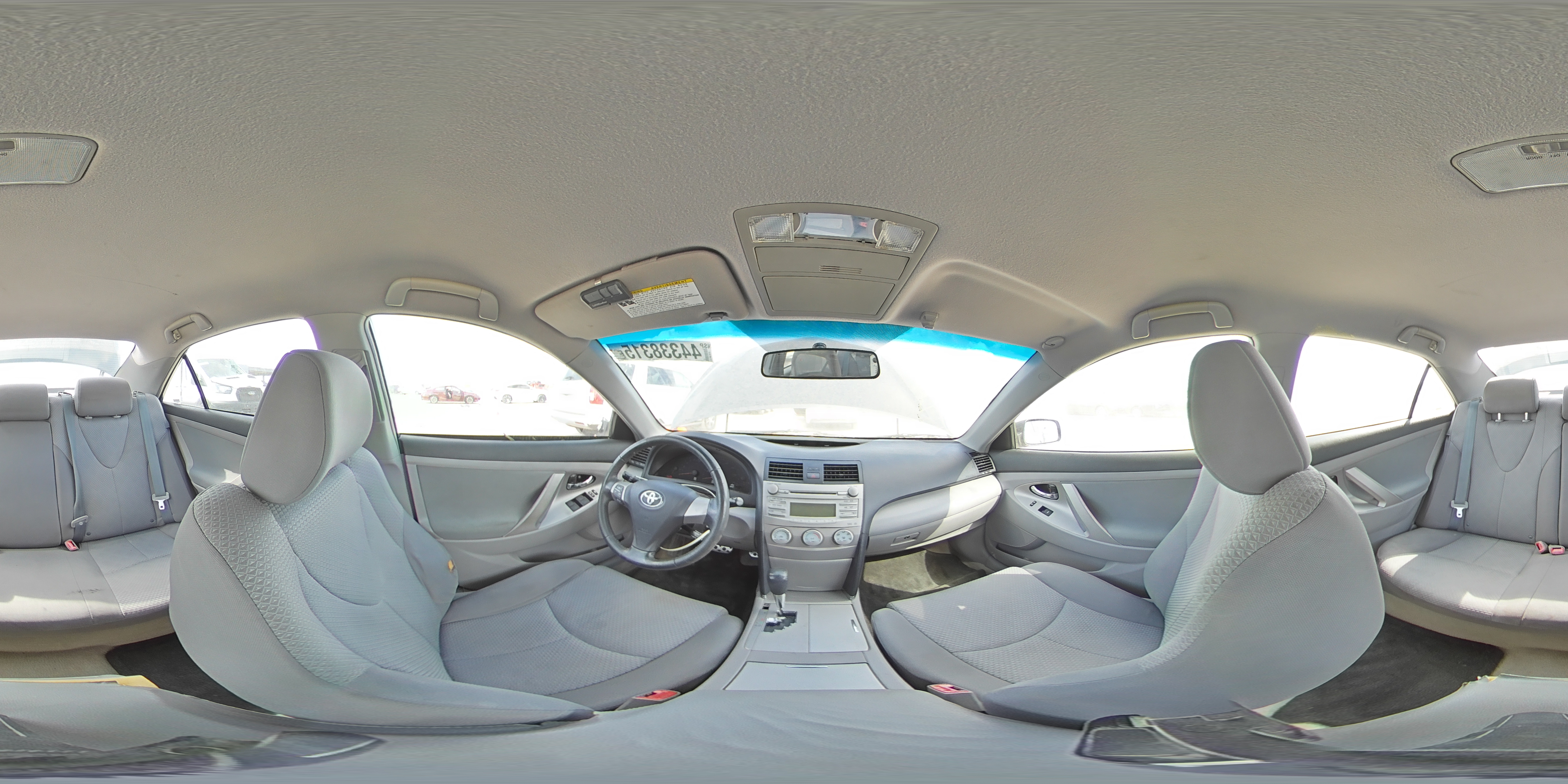 2010 Toyota Camry - Image 12