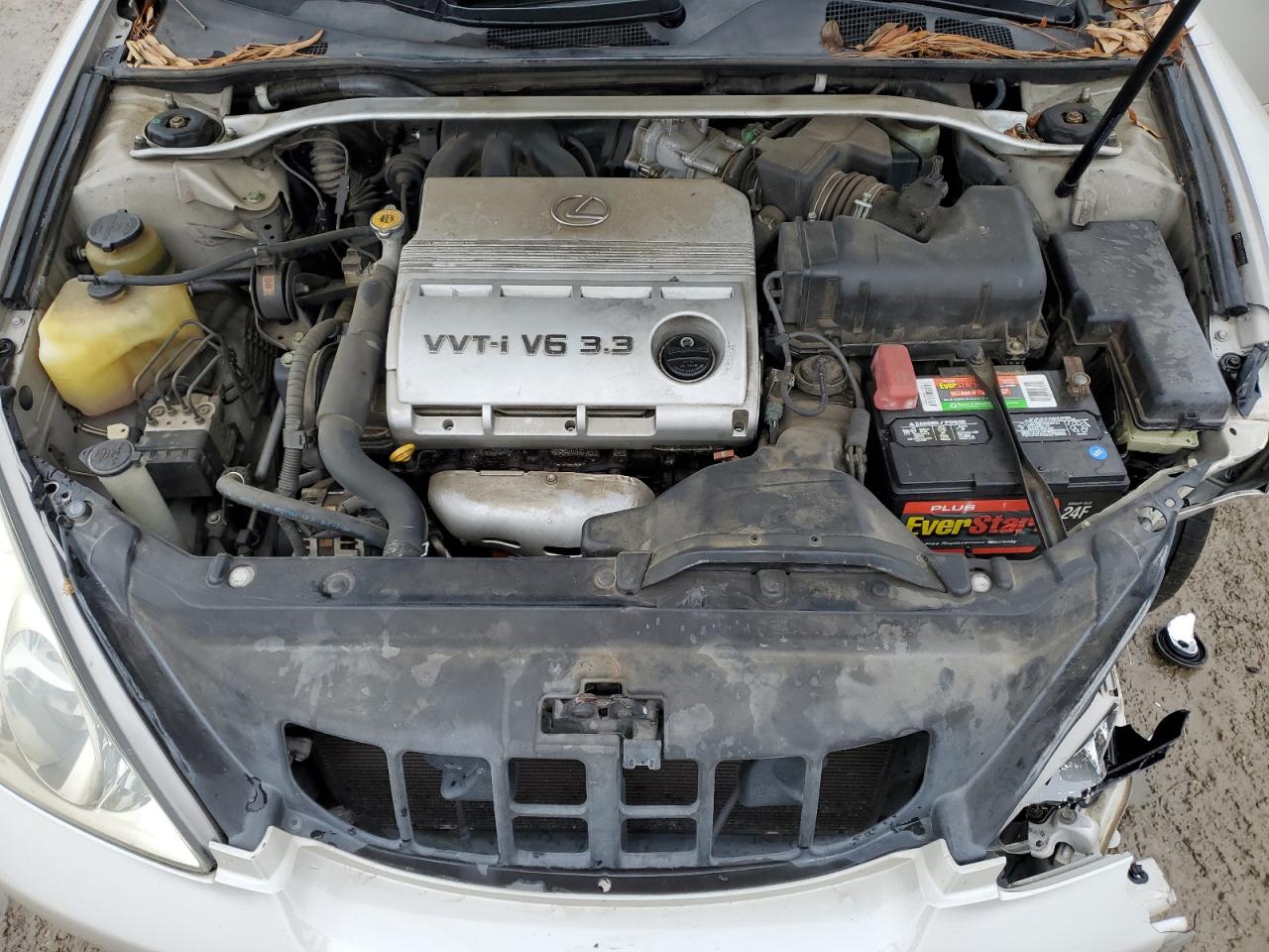 2005 Lexus ES - Image 11
