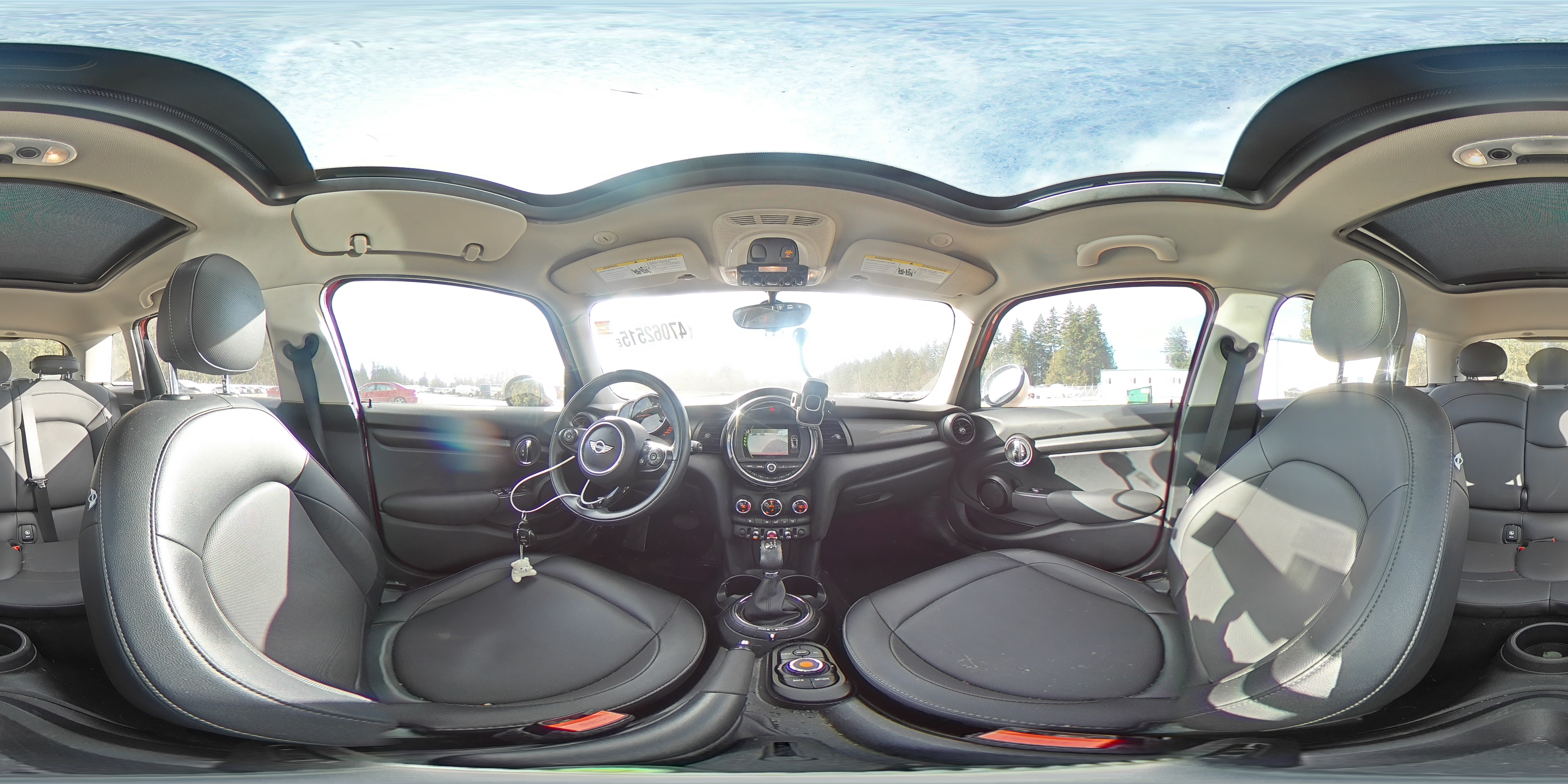 2015 MINI Cooper - Image 14
