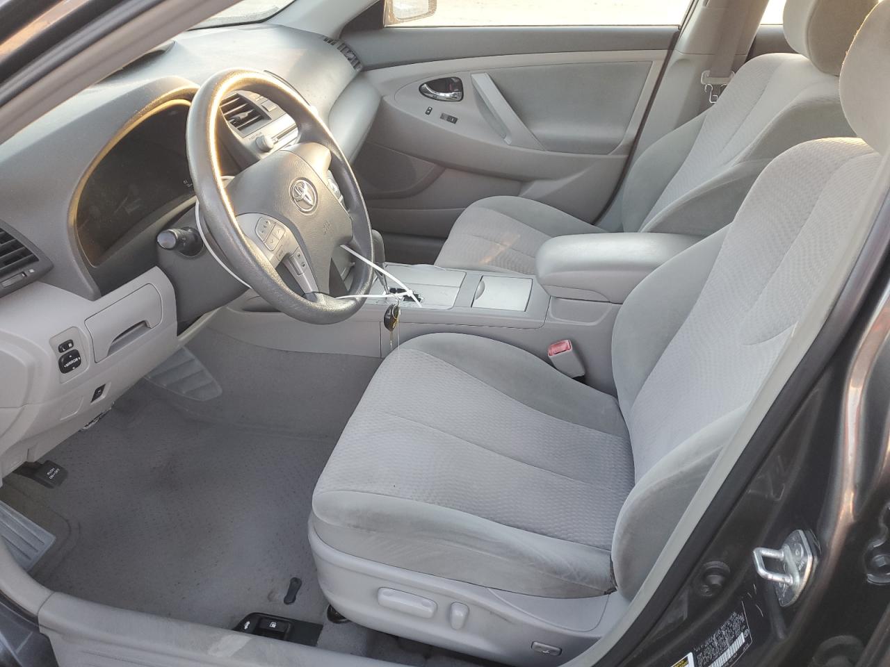 2010 Toyota Camry - Image 7