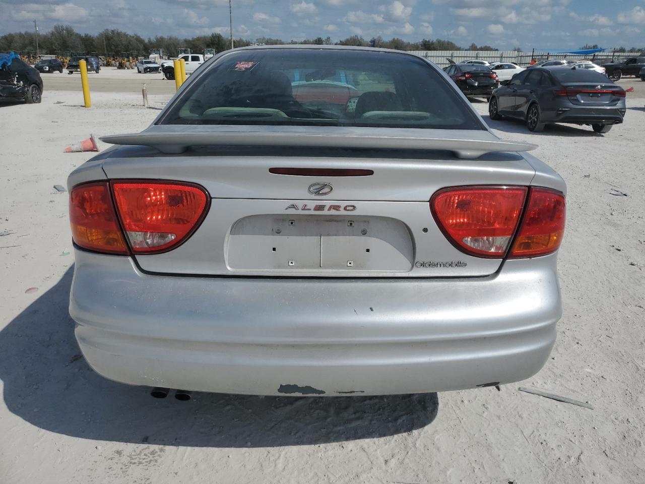 2003 Oldsmobile Alero - Image 6