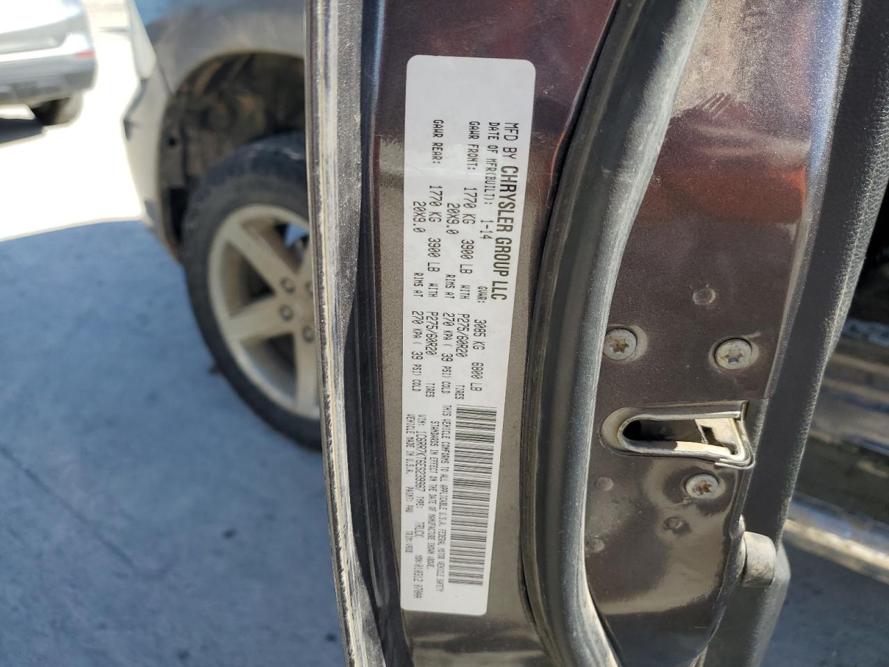 2014 RAM 1500 - Image 12