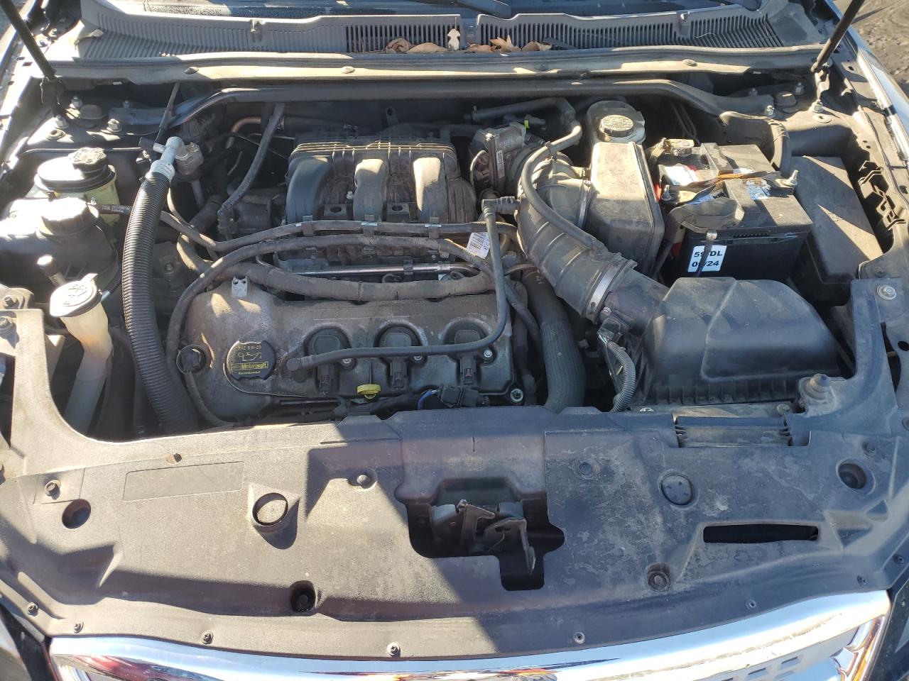 2011 Ford Taurus - Image 11