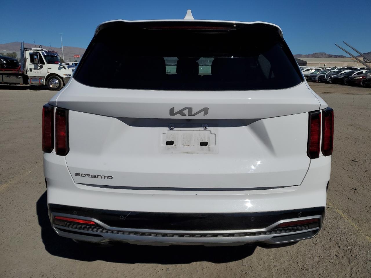 2023 Kia Sorento - Image 6