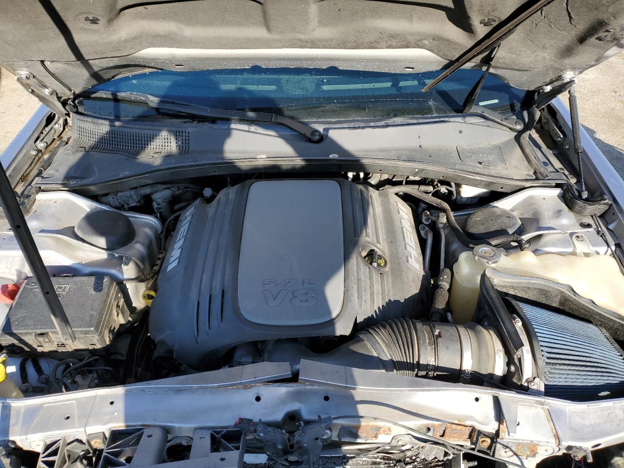 2013 Chrysler 300 - Image 11