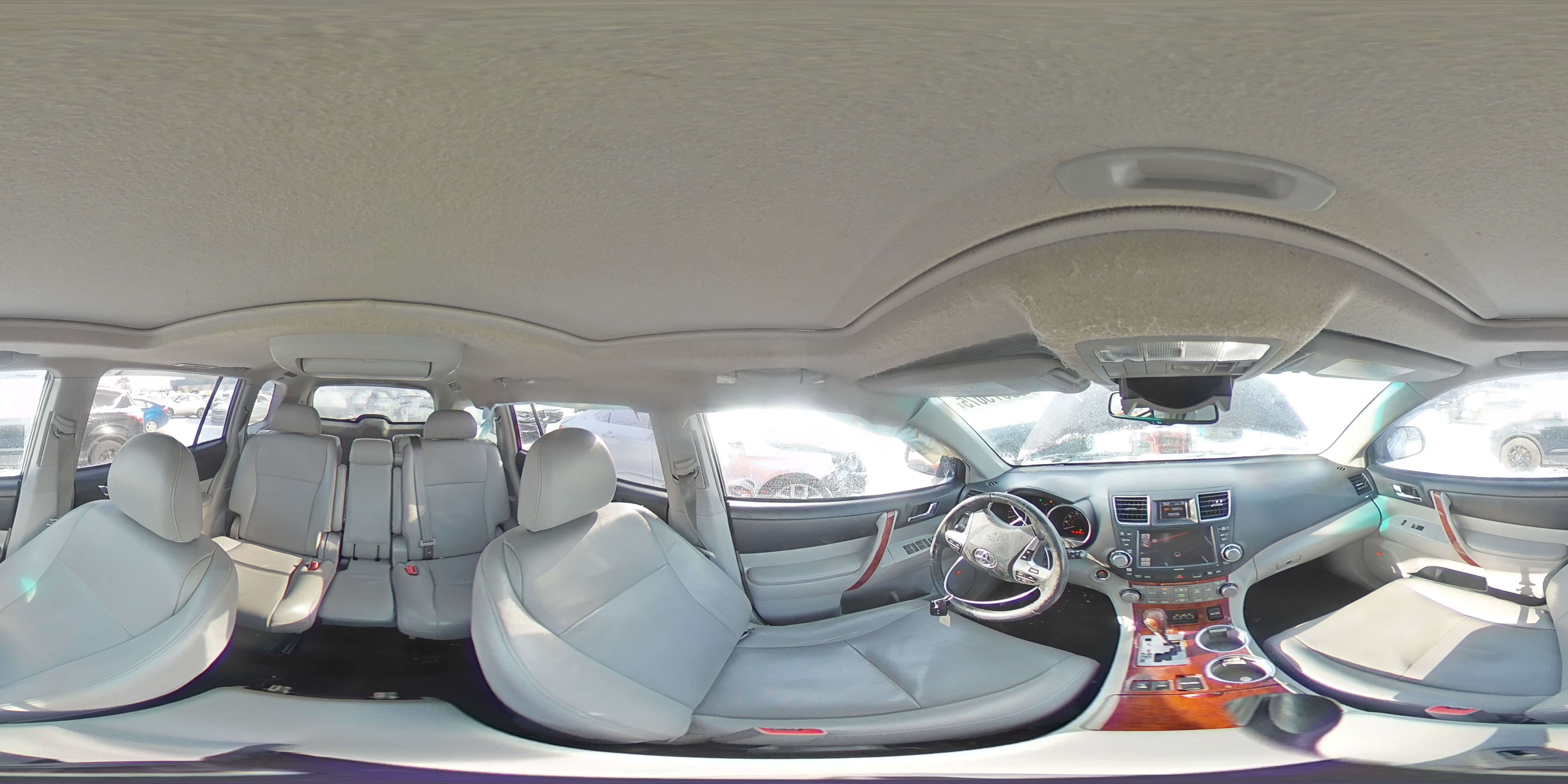 2012 Toyota Highlander - Image 13