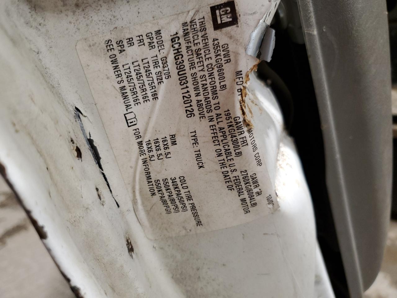 2003 Chevrolet Express - Image 15
