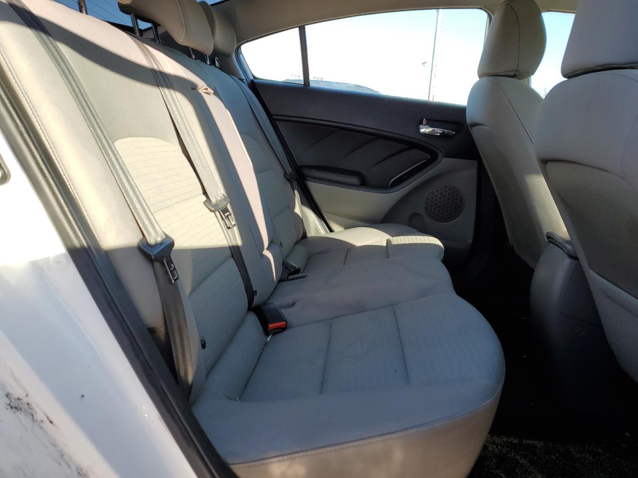 2014 Kia Forte - Image 10