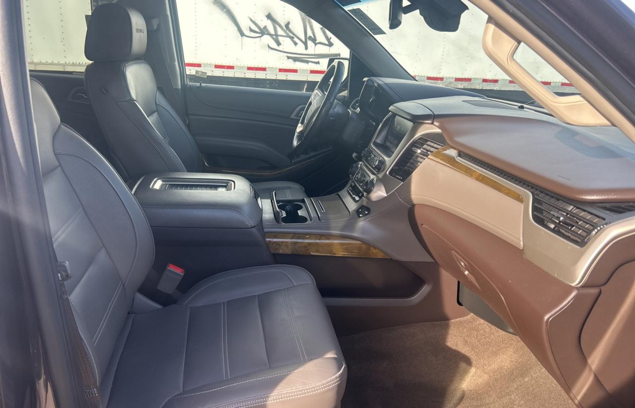 2016 GMC Yukon - Image 5