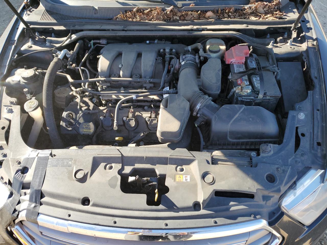 2013 Ford Taurus - Image 12