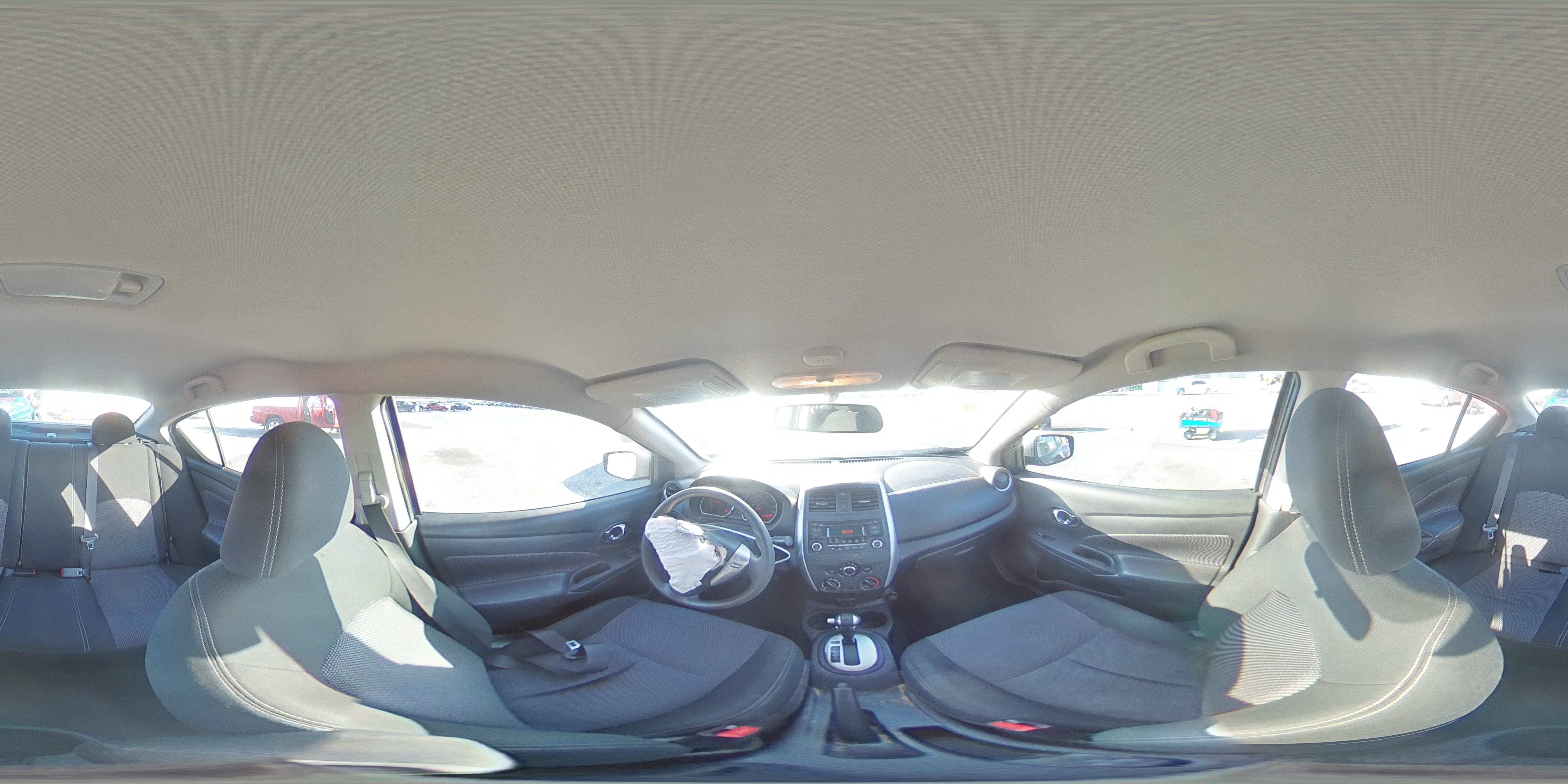 2017 Nissan Versa - Image 13
