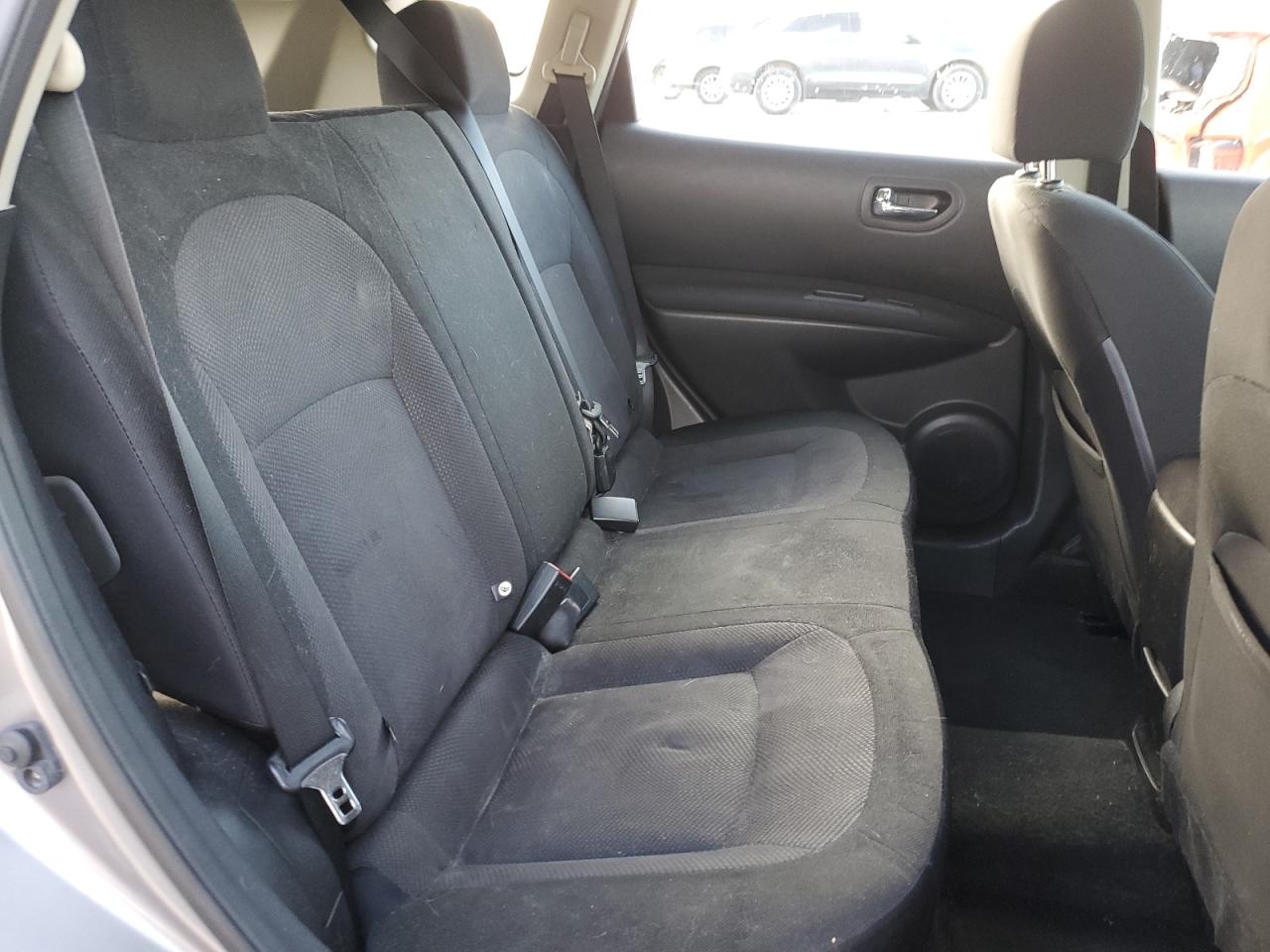 2011 Nissan Rogue - Image 11