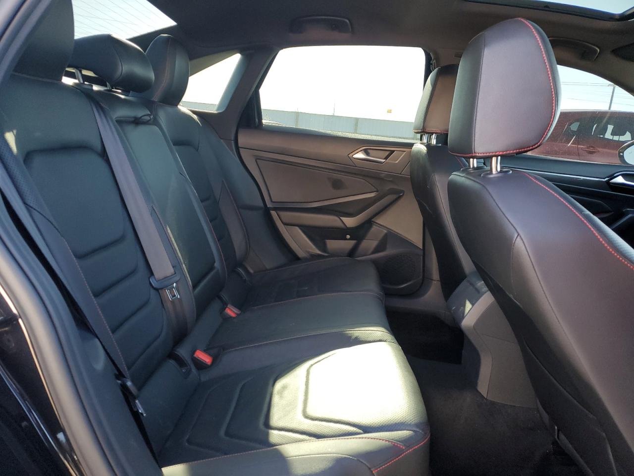 2021 Volkswagen Jetta - Image 10
