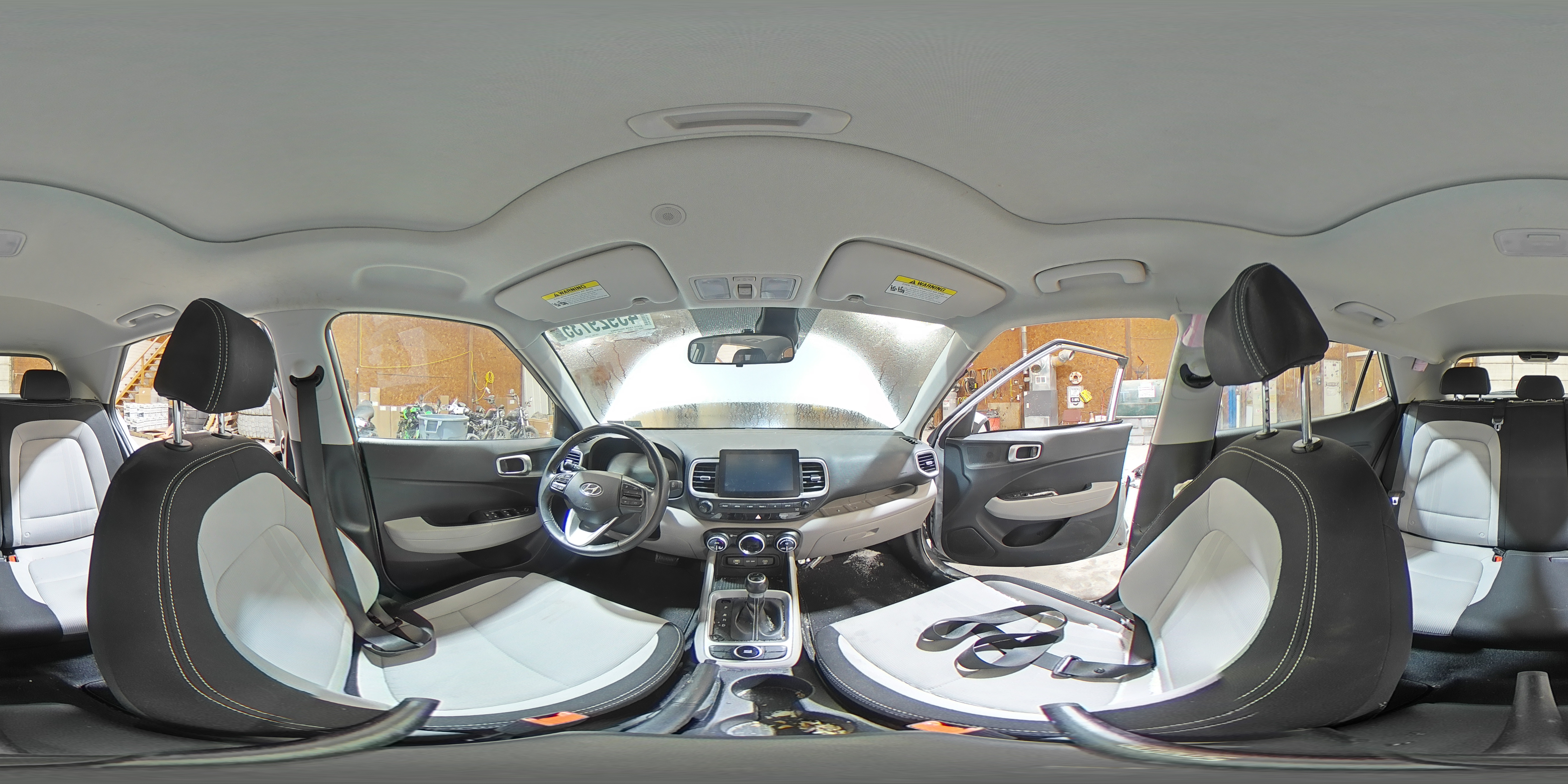 2023 Hyundai Venue - Image 15