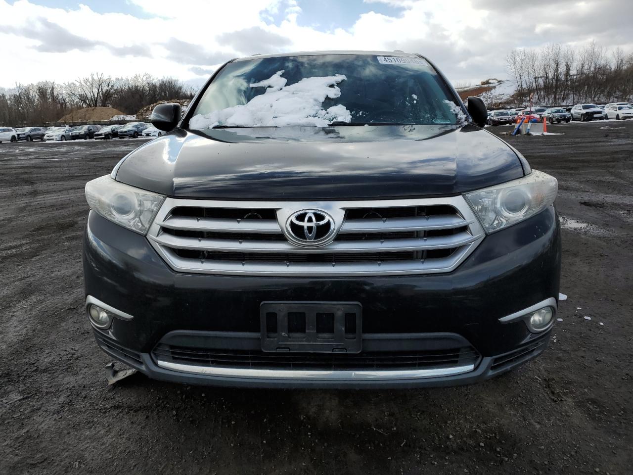 2012 Toyota Highlander - Image 5