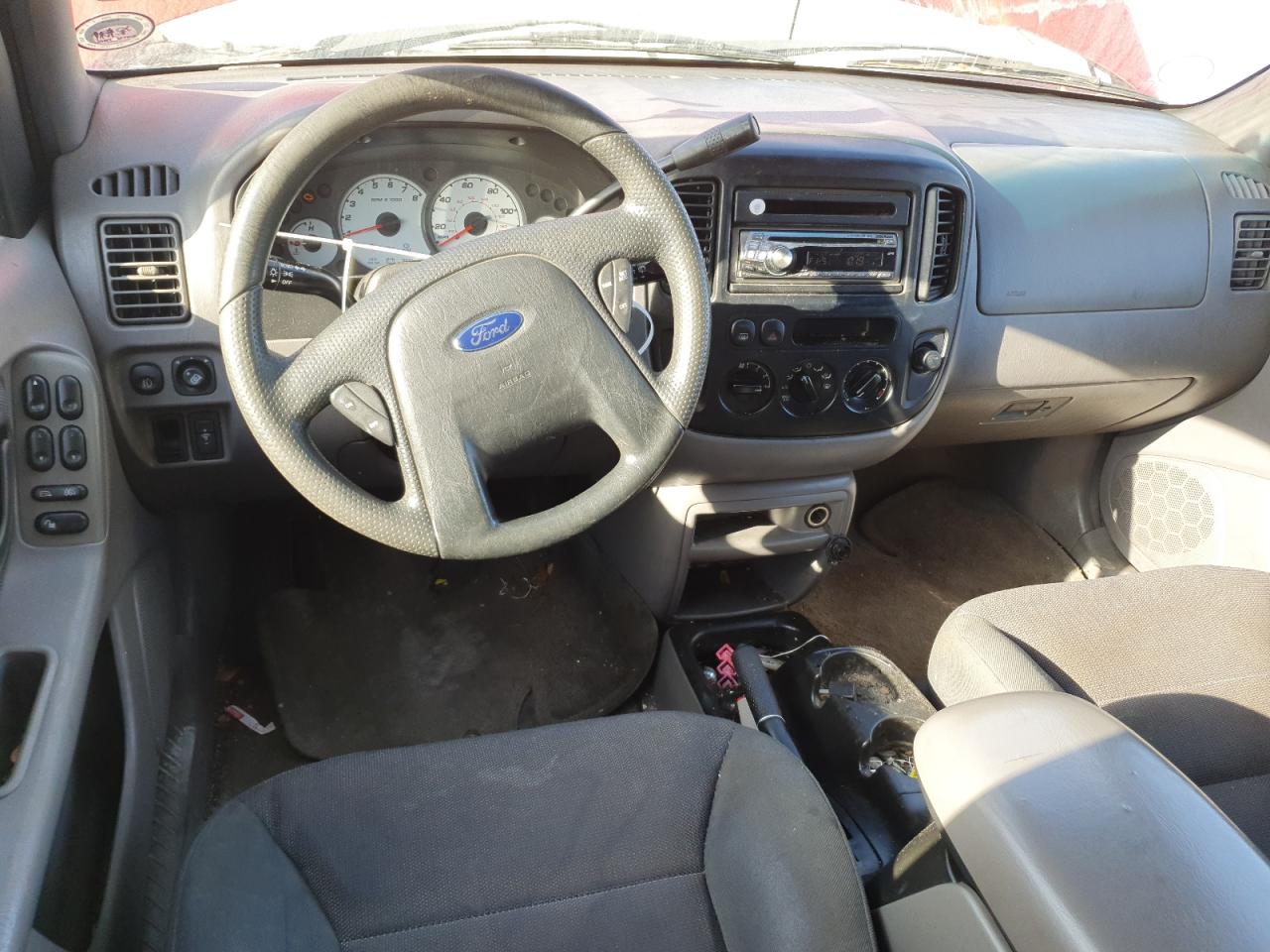 2001 Ford Escape - Image 8