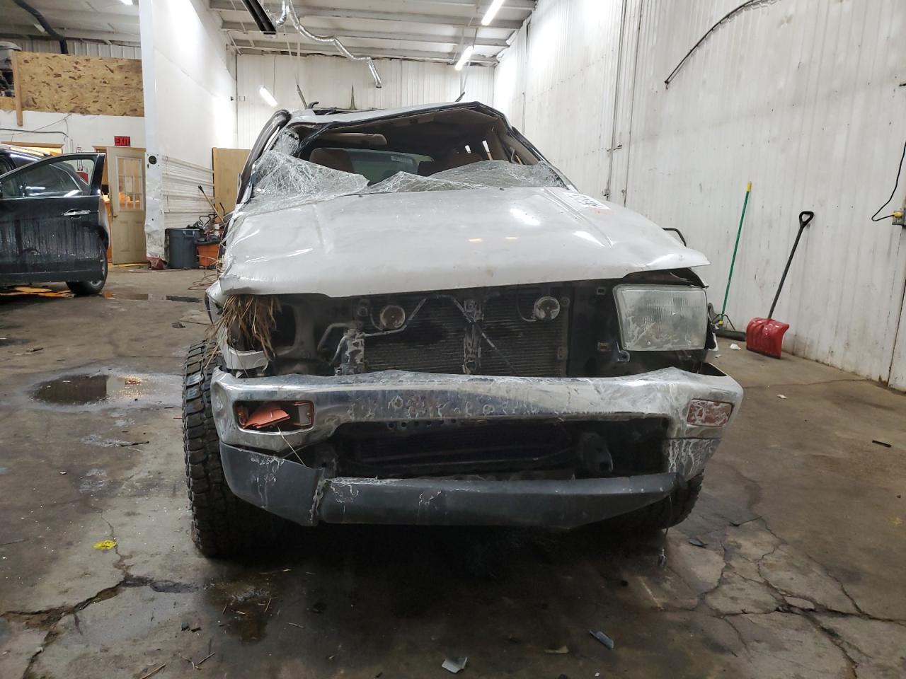 1998 Toyota 4Runner - Image 5