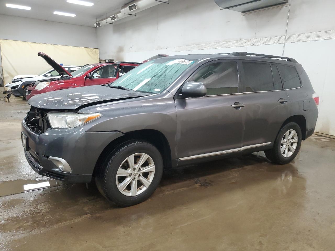 2012 Toyota Highlander - Image 1