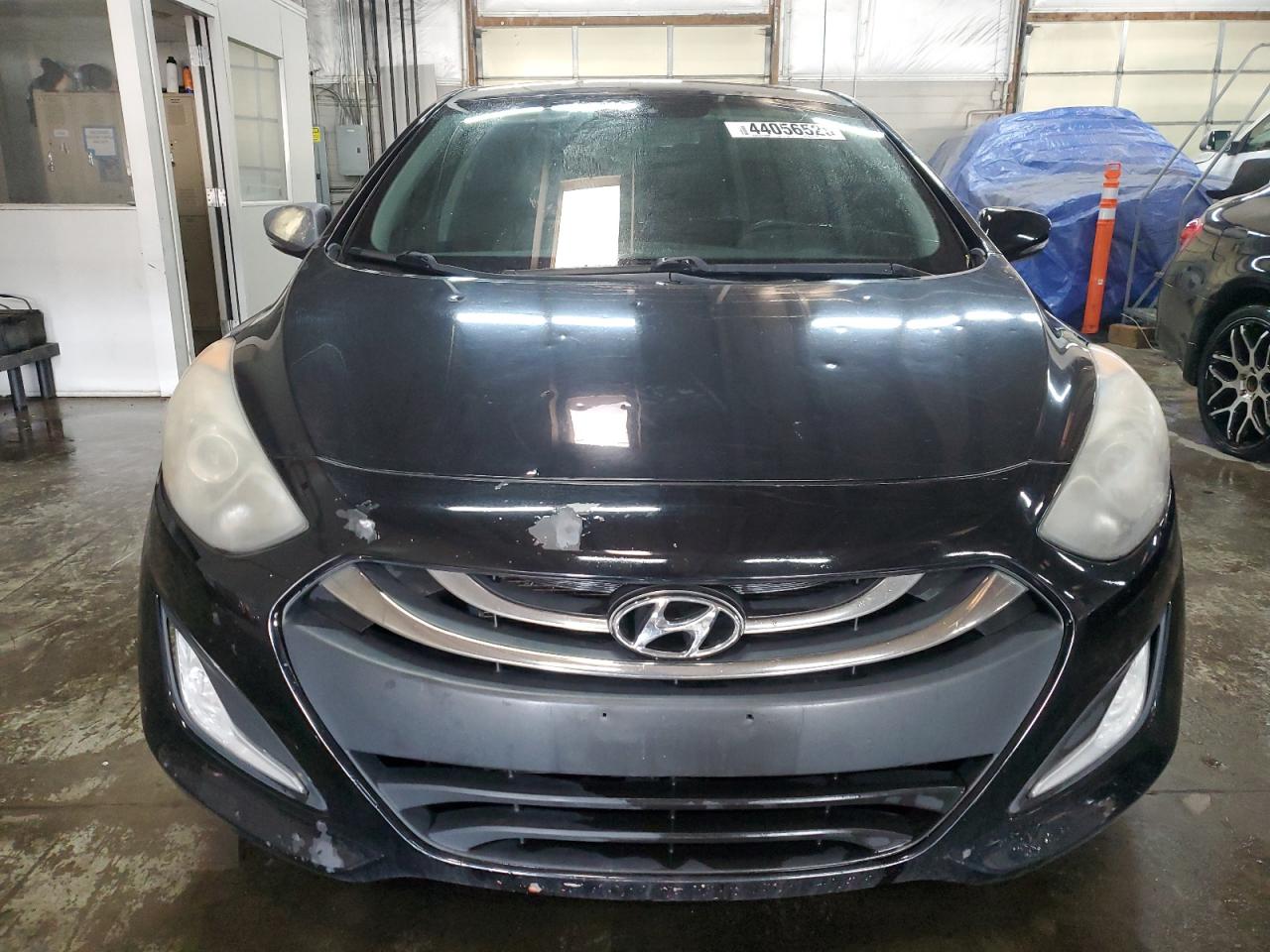 2014 Hyundai Elantra - Image 5