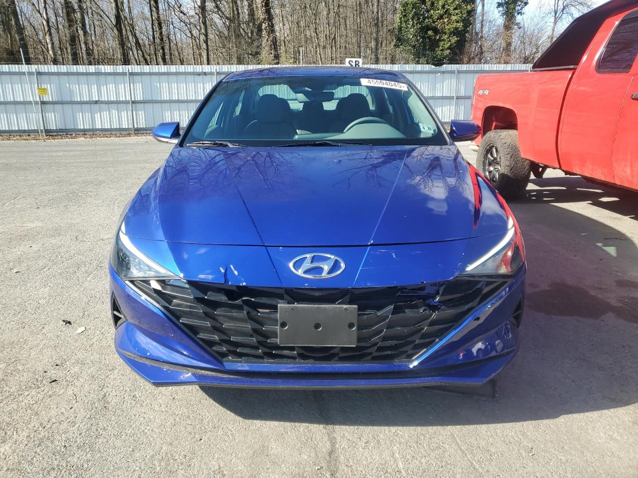 2023 Hyundai Elantra - Image 5