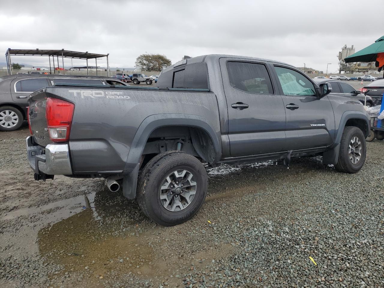 3TMAZ5CN6HM045953 TOYOTA TACOMA 2017