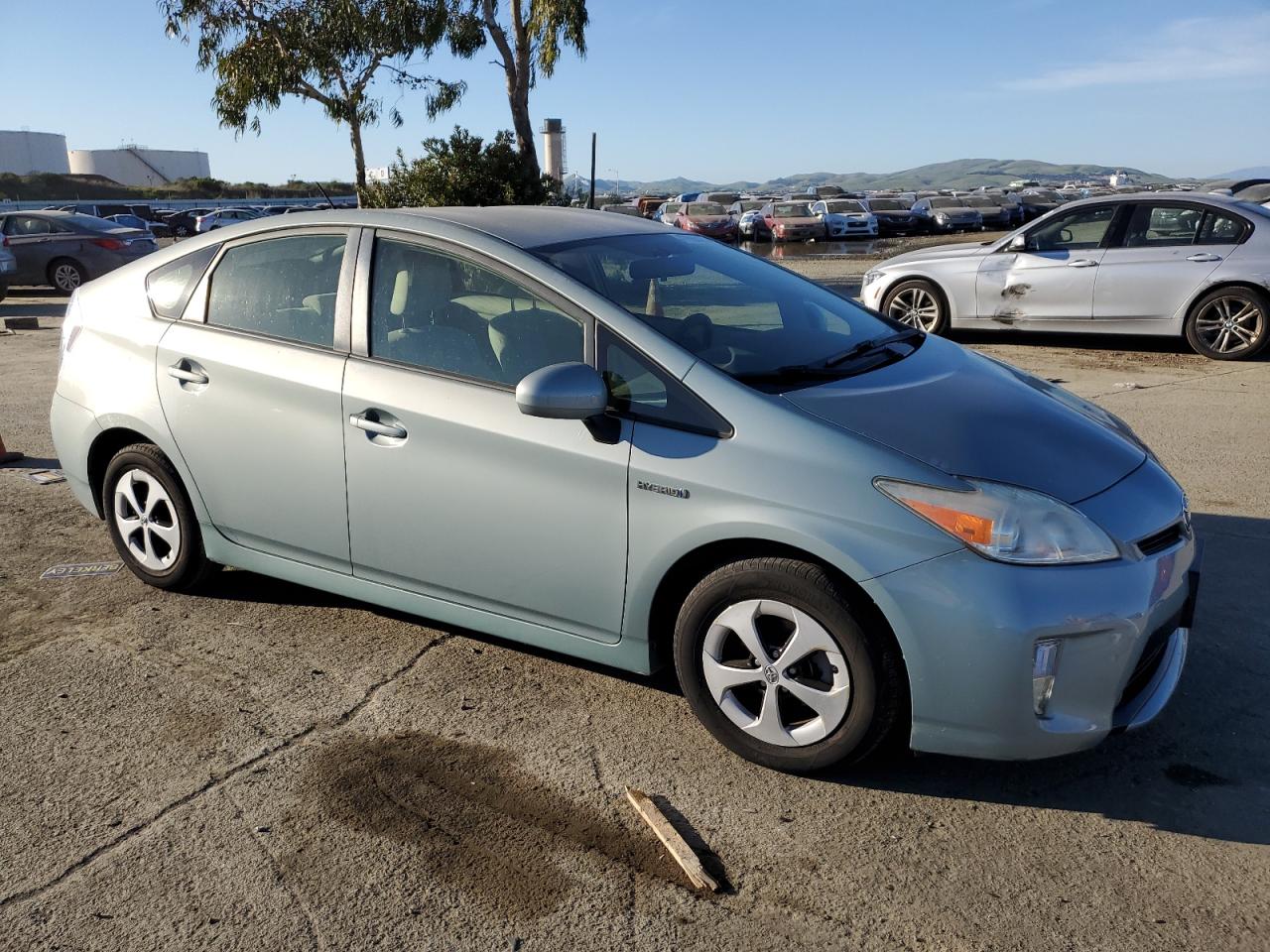 2014 Toyota Prius - Image 4