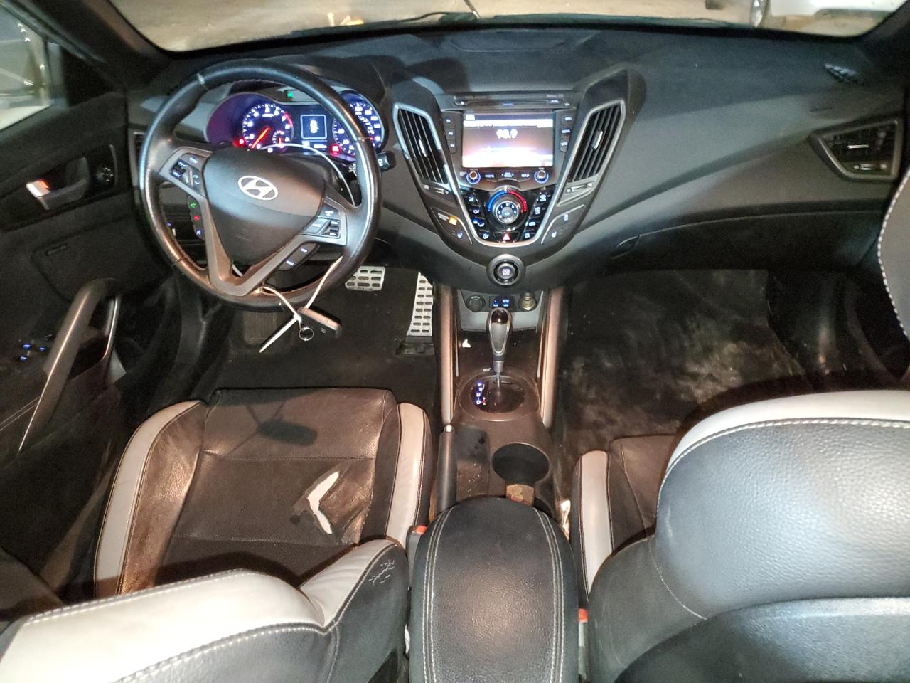 2016 Hyundai Veloster - Image 8