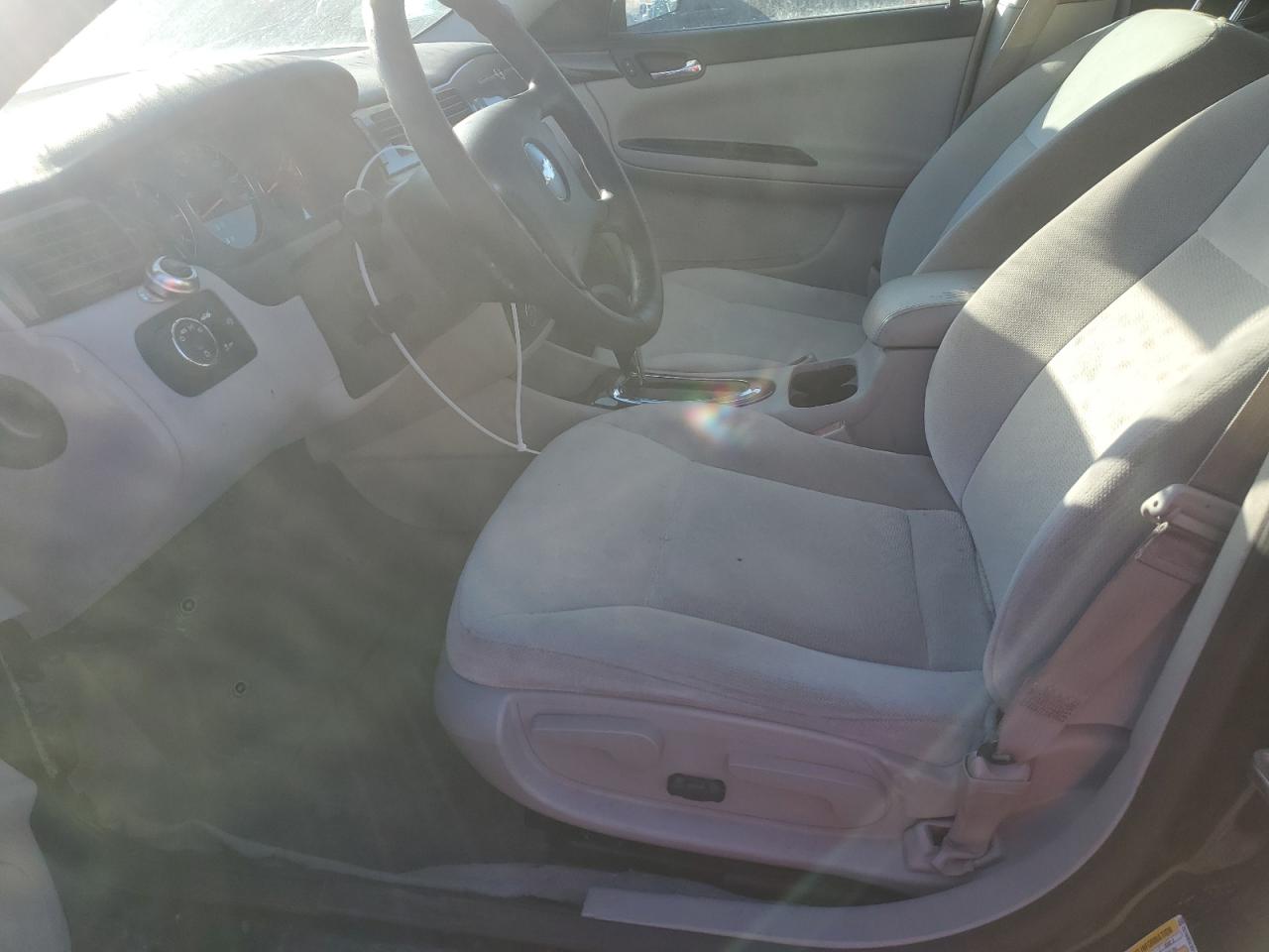 2015 Chevrolet Impala - Image 7