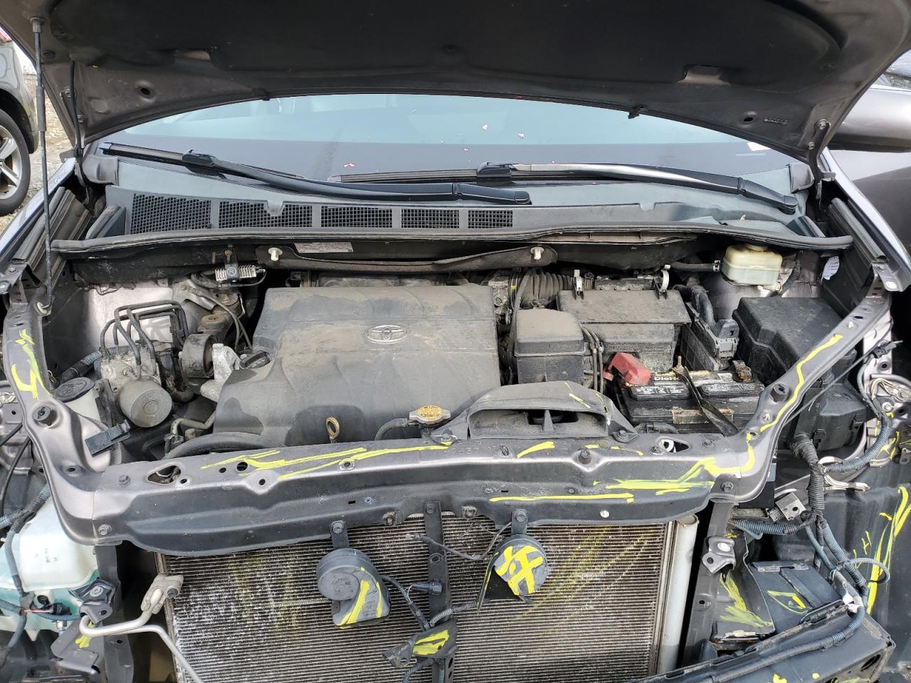 2015 Toyota Sienna - Image 12