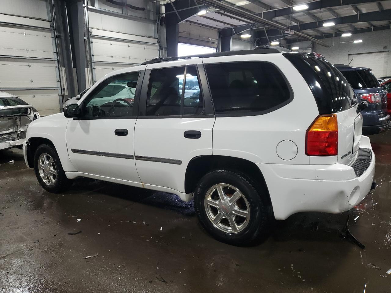 2008 GMC Envoy - Image 2