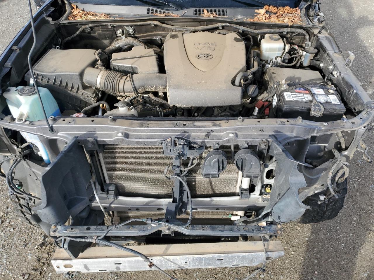 2017 Toyota Tacoma - Image 11