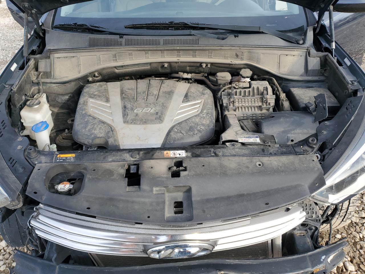 2018 Hyundai Santa Fe - Image 13