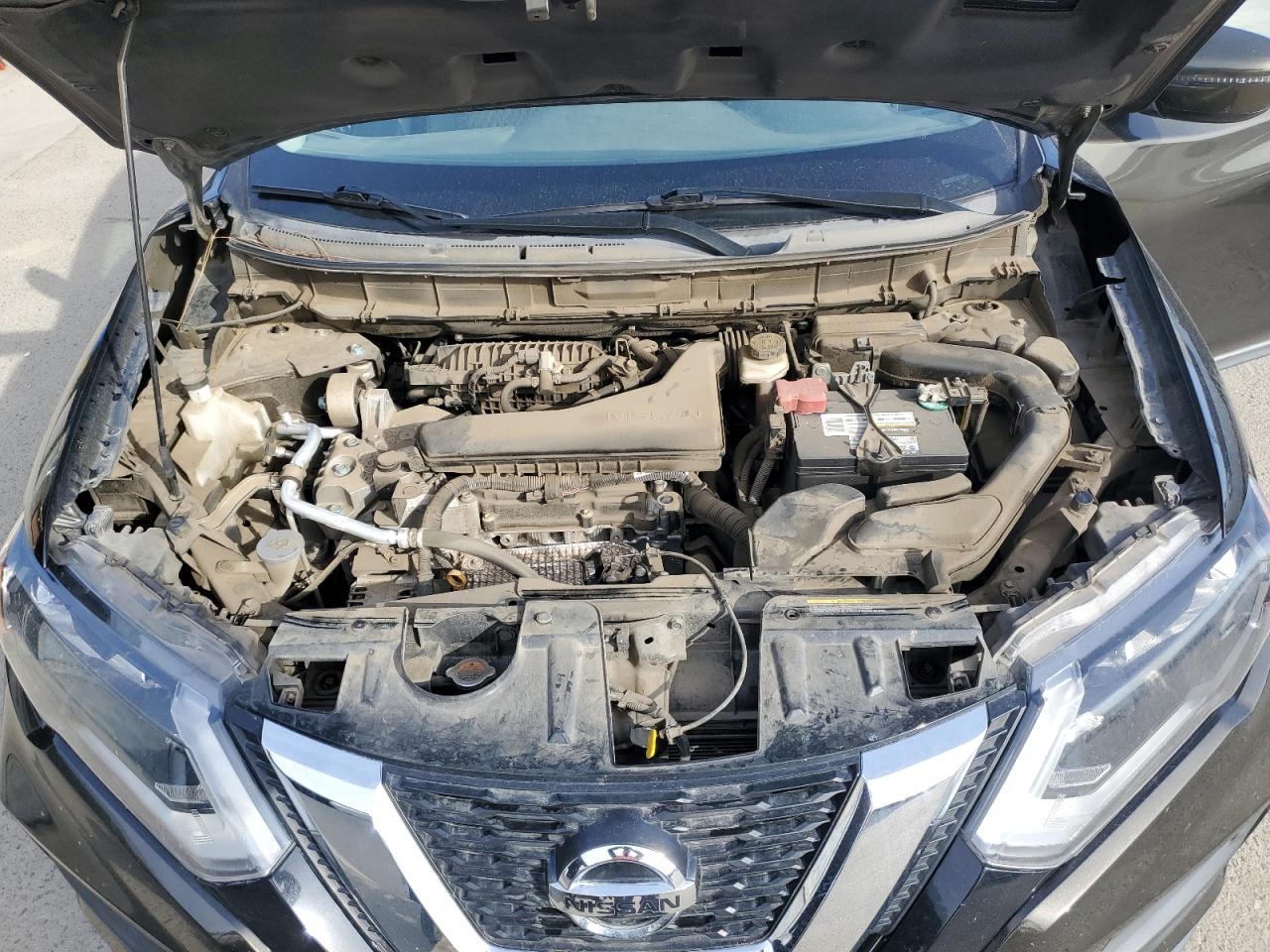 2017 Nissan Rogue - Image 12