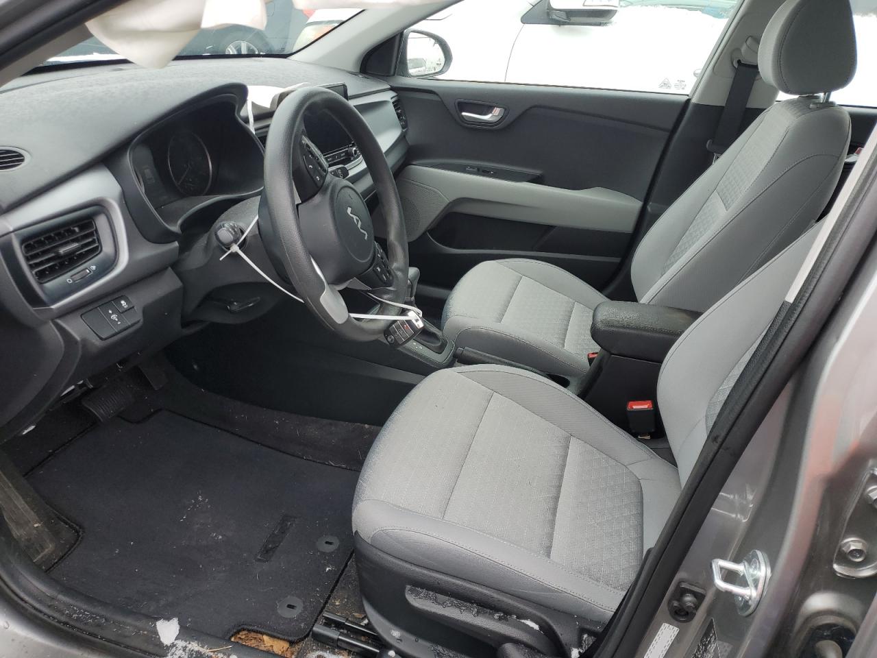 2023 Kia Rio - Image 7