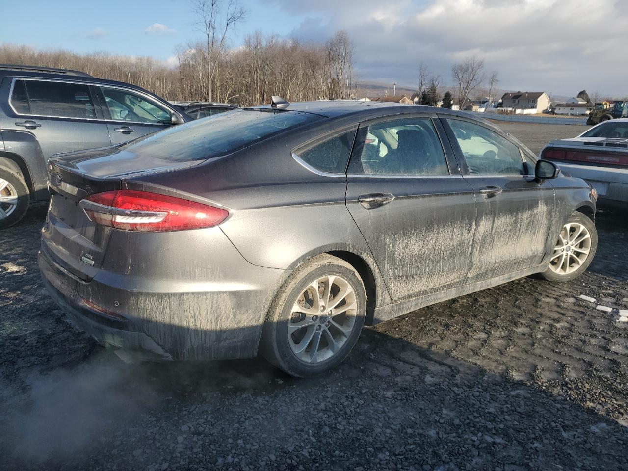 2019 Ford Fusion - Image 3