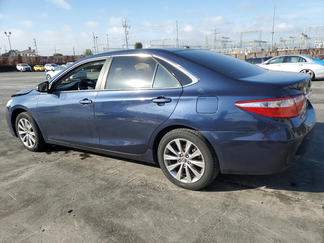 2015 Toyota Camry - Image 2