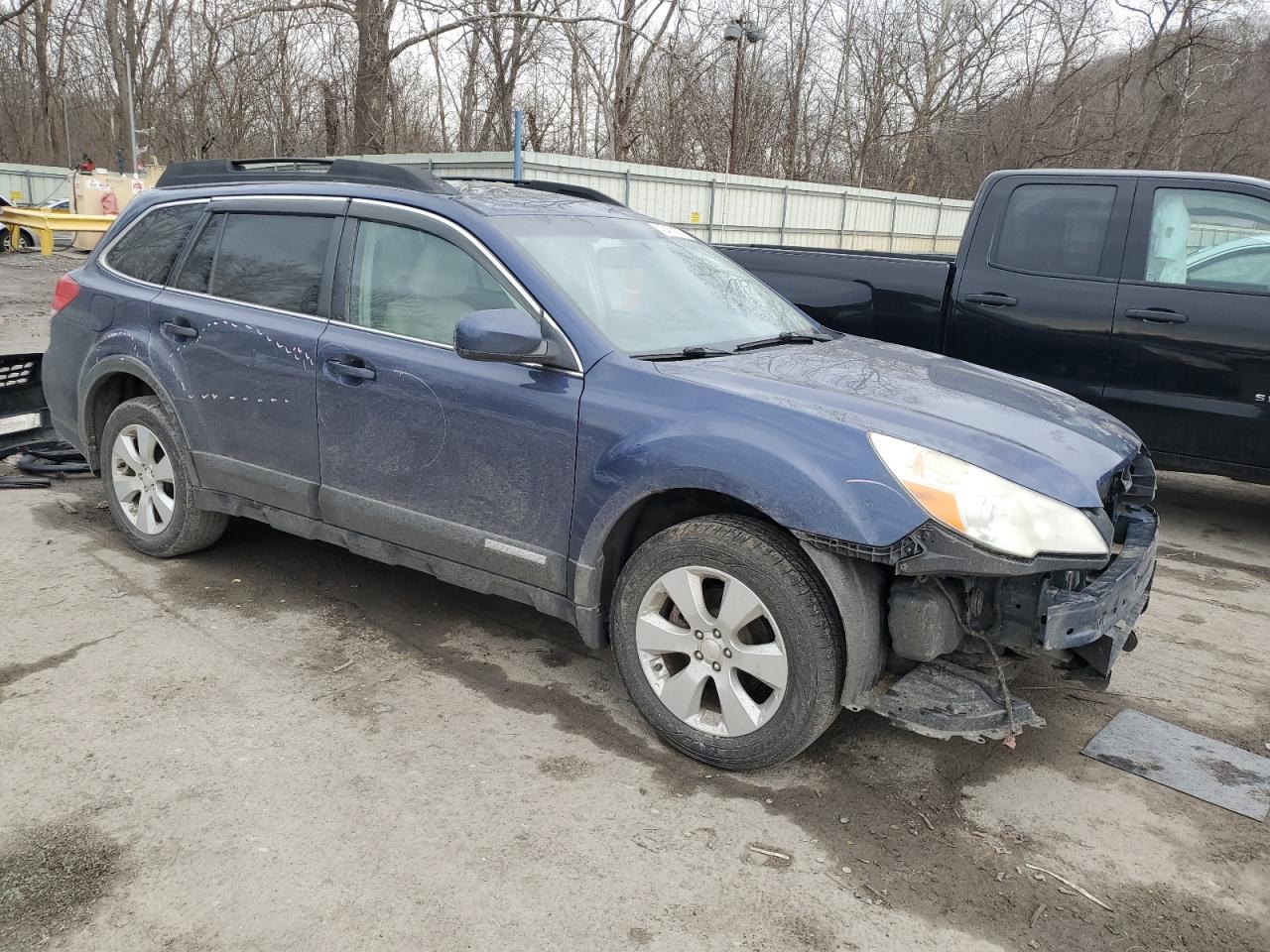 2011 Subaru Outback - Image 4