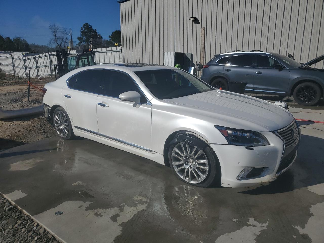 2016 Lexus LS - Image 4
