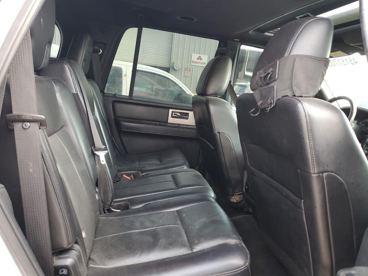 2016 Ford Expedition - Image 11