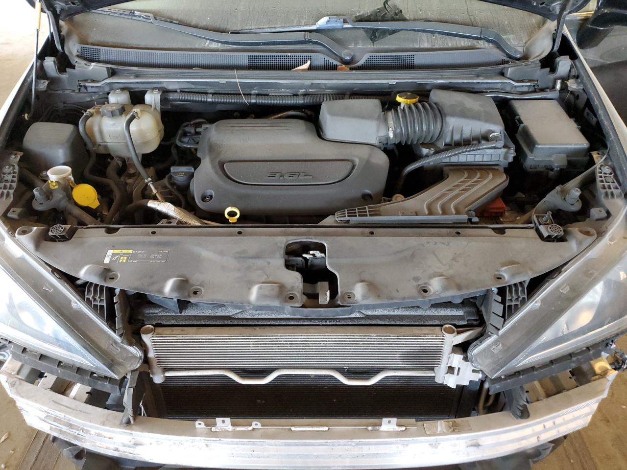 2019 Chrysler Pacifica - Image 12