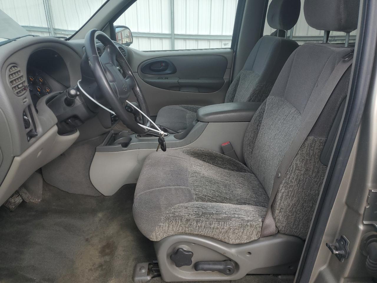2003 Chevrolet TrailBlazer - Image 7