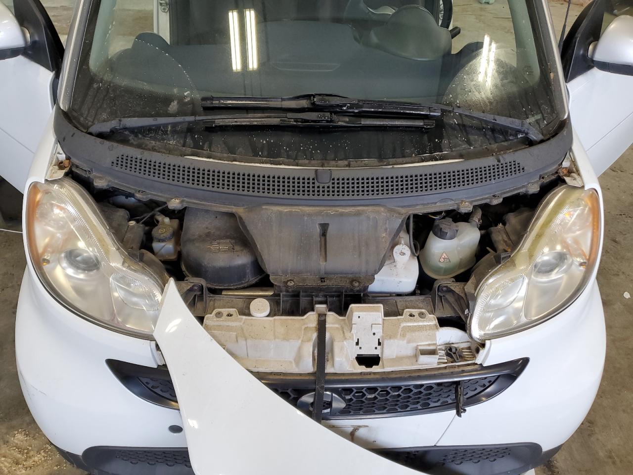 2014 Smart Fortwo - Image 11