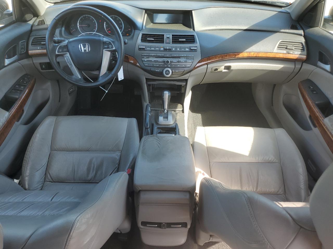 2012 Honda Accord - Image 8