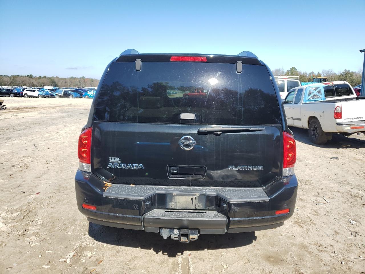 2015 Nissan Armada - Image 6