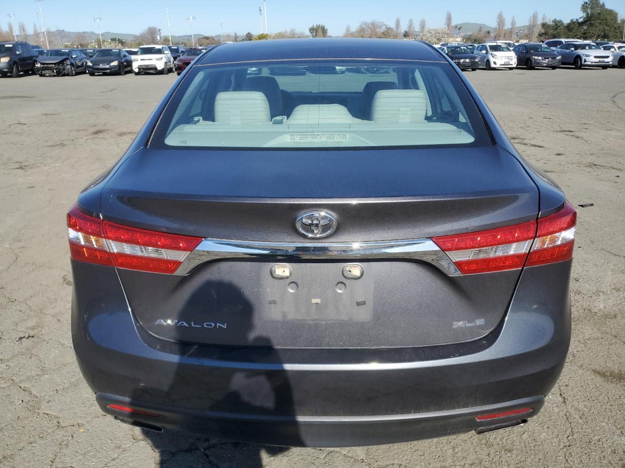 2013 Toyota Avalon - Image 6